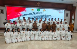 Sekretaris Daerah Kab. Kutai Kartanegara Lepas Tim Shorinji Kempo Di Ajang Kejuaraan Dunia