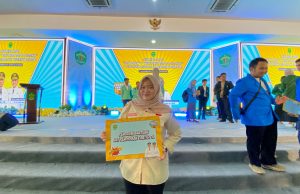 Dari Kekhawatiran Biaya ke Semangat Belajar: Perjalanan Dewi Bersama GratisPOL