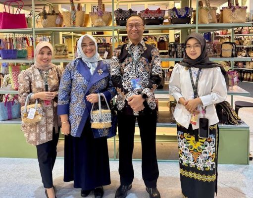 UMKM Kalimantan Timur Perkuat Daya Saing dan Perluas Akses Pasar Karya Kreatif Indonesia 2026: UMKM Kalimantan Timur Perkuat Daya Saing dan Perluas Akses Pasar