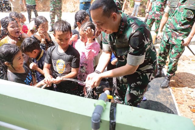 Rasa Syukur Warga Lamuru Balikpapan dapat Air Bersih Program TMAB Kodam IV/ Mulawarman