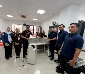 Penyerahan Barang Bukti hasil perkara dugaan tindak pidana korupsi APBD UPTD BLKI Balikpapan TA 2023–2024