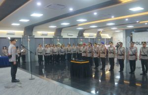 Mutasi Jabatan: Kapolresta Samarinda Tekankan Profesionalisme dan Pelayanan Humanis