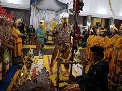 Bupati Kukar dan Wagub Kaltim Ikuti Ritual Bepelas Erau 2026