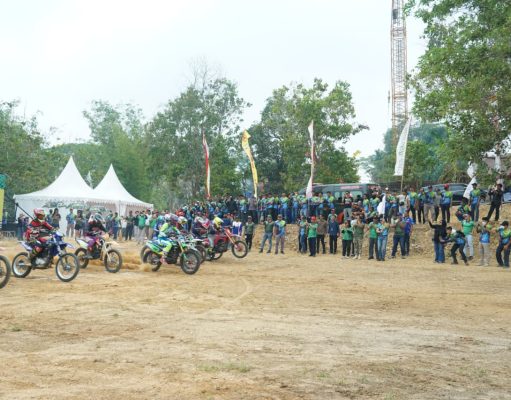Adu Cepat di Sirkuit BMC, Kejurnas Motocross Piala Panglima TNI Resmi Dibuka